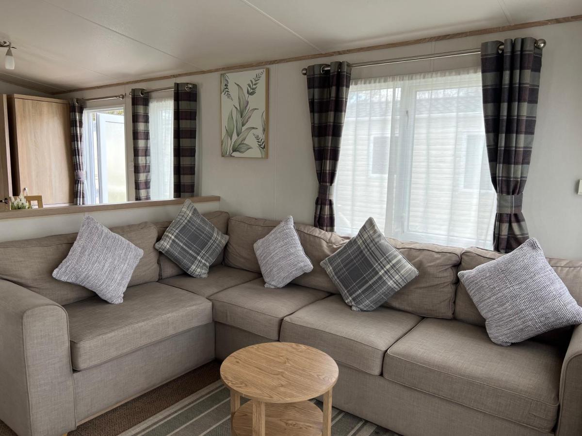 Forest Beach Bashley Park Sway Exterior foto
