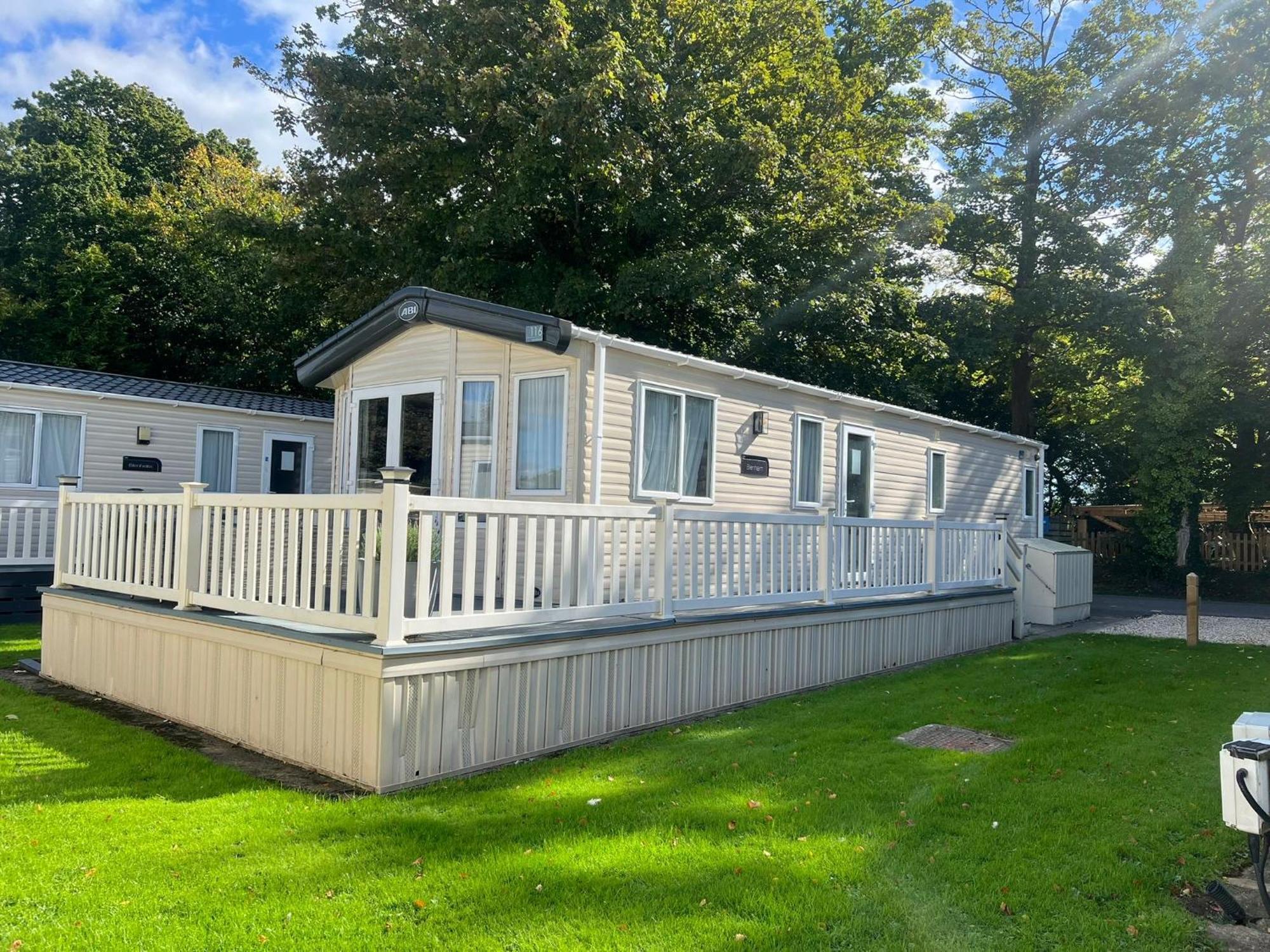 Forest Beach Bashley Park Sway Exterior foto